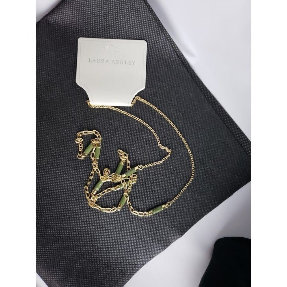 Laura Ashley green bar Chain Necklace - Picture 2 of 5